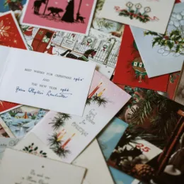 How to Send Heartfelt Holiday Wishes with AI-Generated Cards