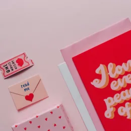 Ideas únicas de tarjetas de aniversario para cada pareja