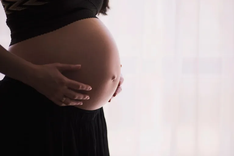 Preparing for your baby: tips for a smooth and joyful transition