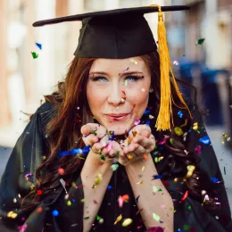 Graduation greetings and best wishes