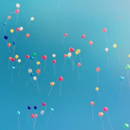 Meaningful ways to celebrate personal milestones with congratulations messages