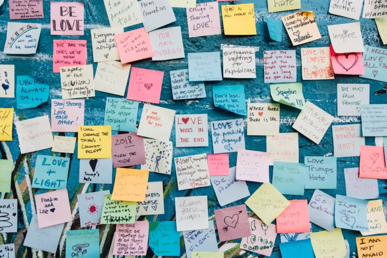 Messages to inspire and celebrate achievements and dreams