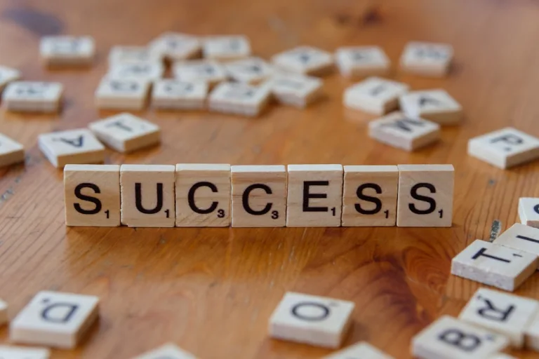 Spotlighting success: how recognizing achievements boosts motivation